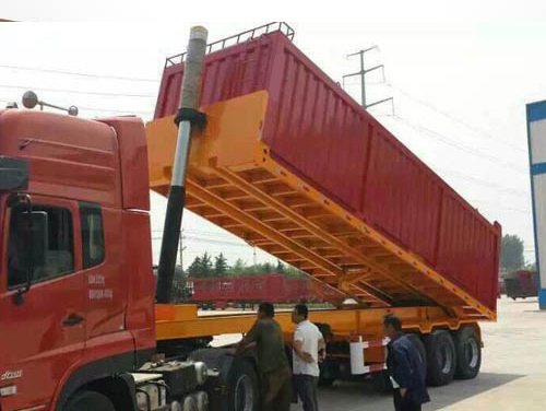 侧翻自卸半挂车